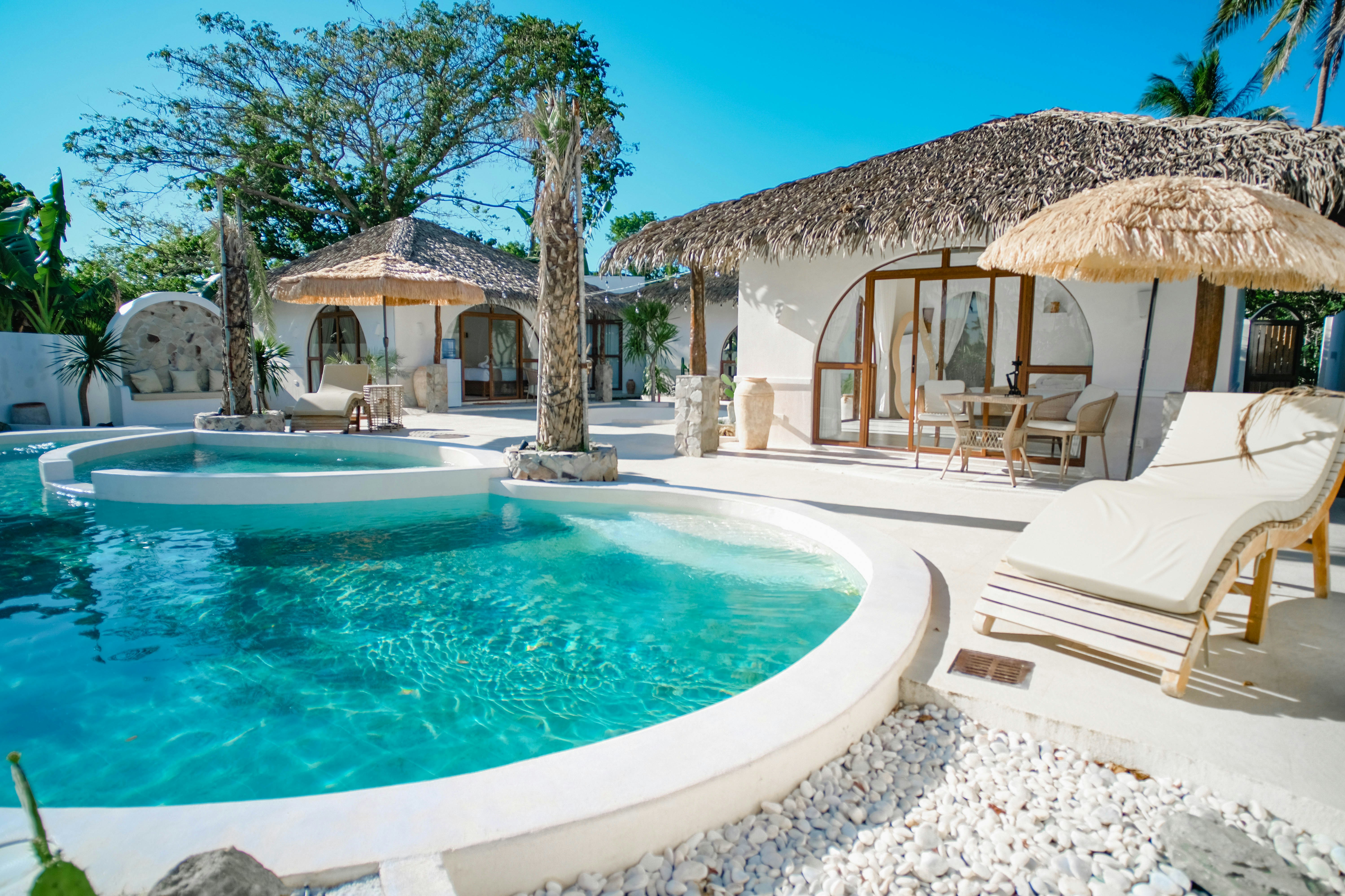 Private Villas & Estates