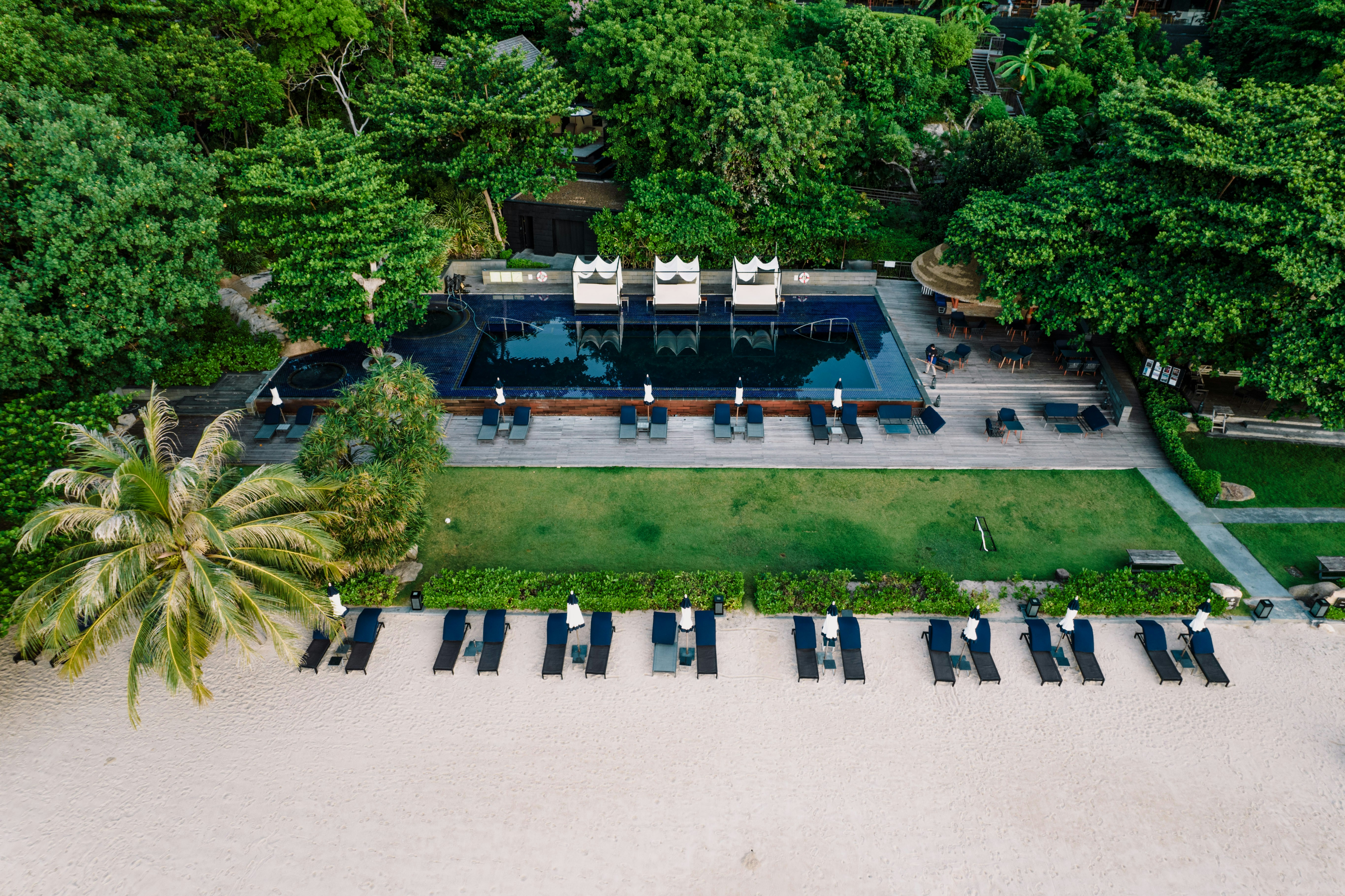 Thailand private villa with infinity pool.jpg