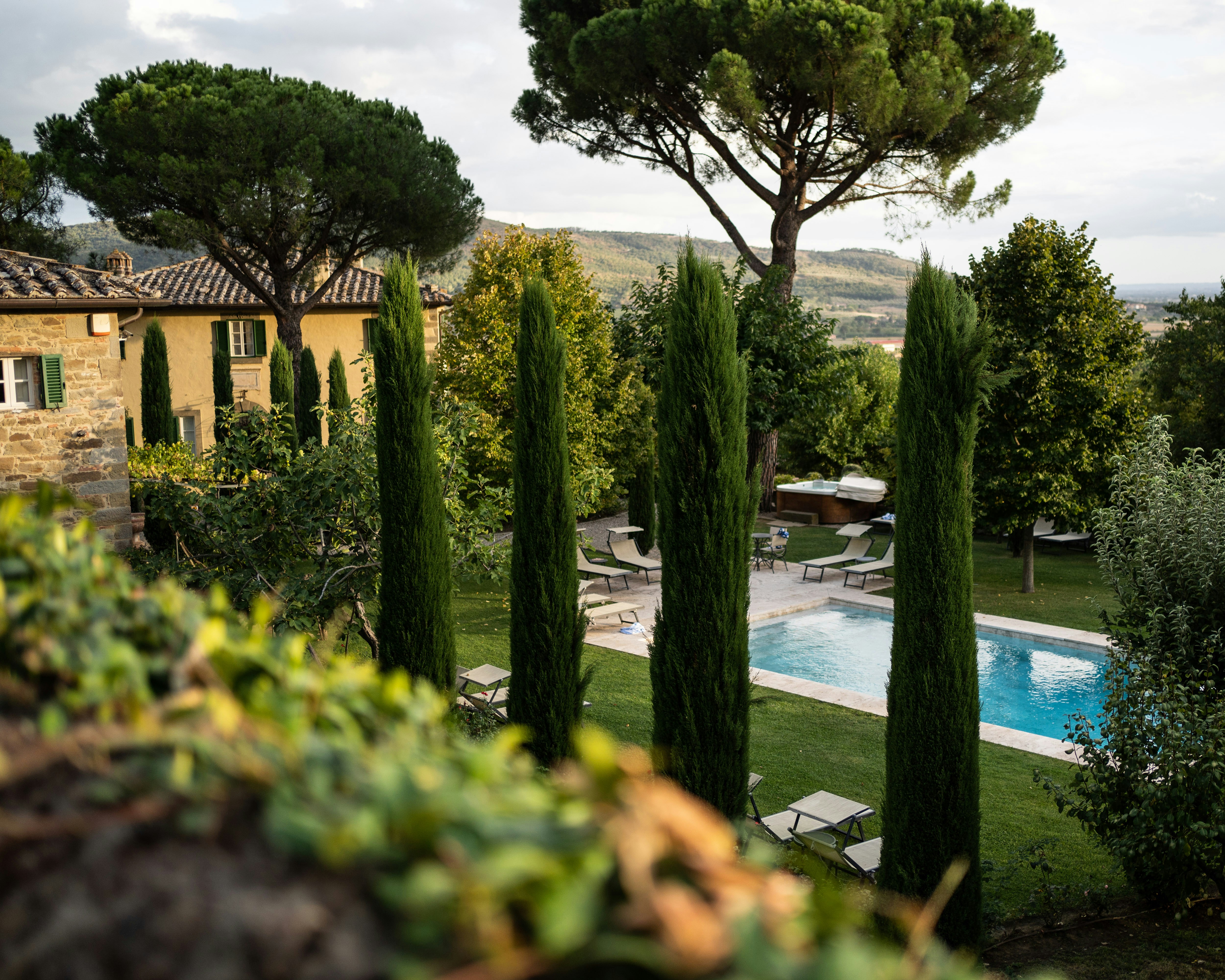 Italian countryside — Tuscany estates for family summers